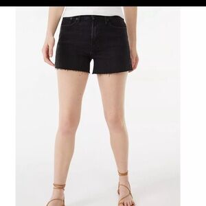 Free assembly shorts